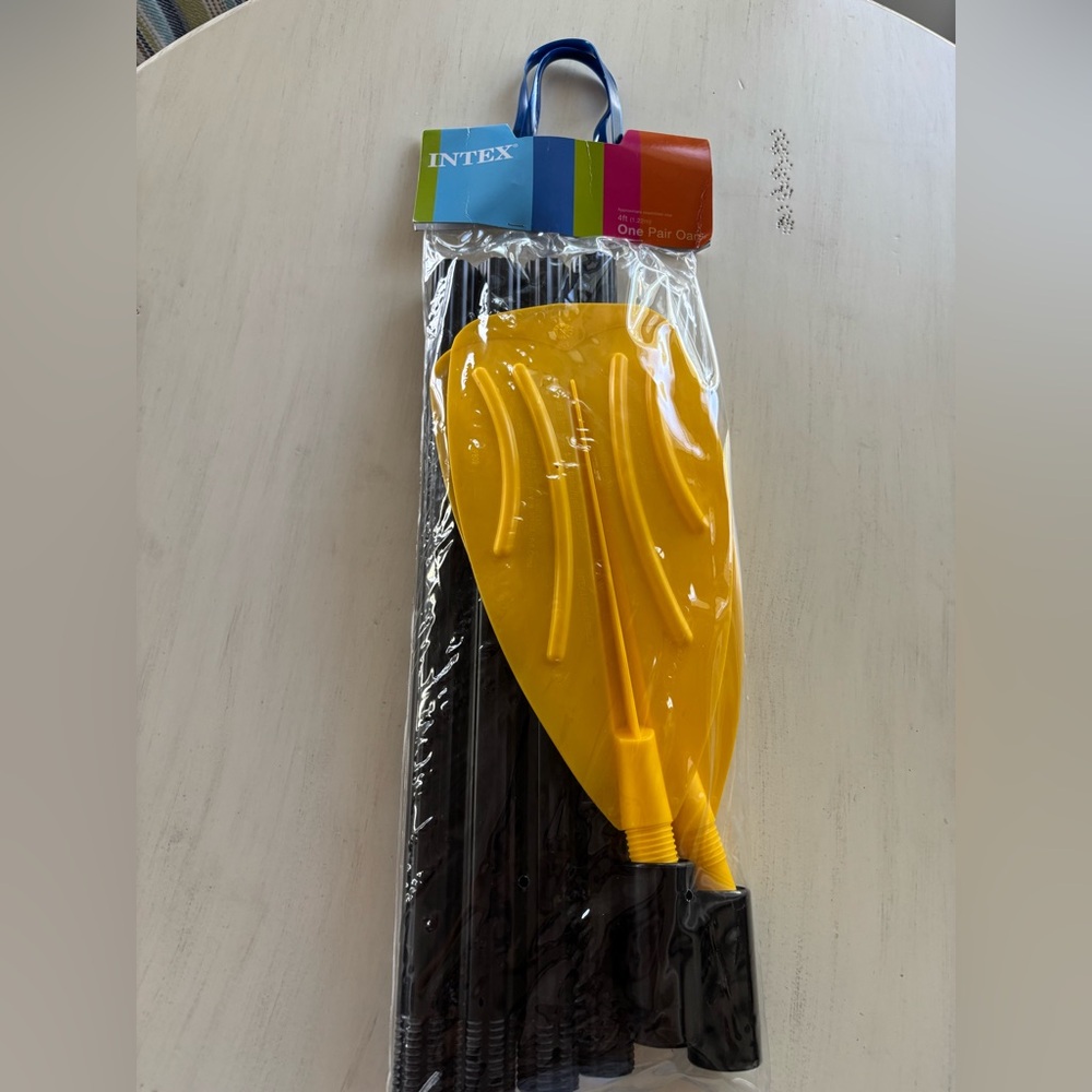 Seeking Water Lovers…Intex 48” Ribbed French Oar Paddle NIB